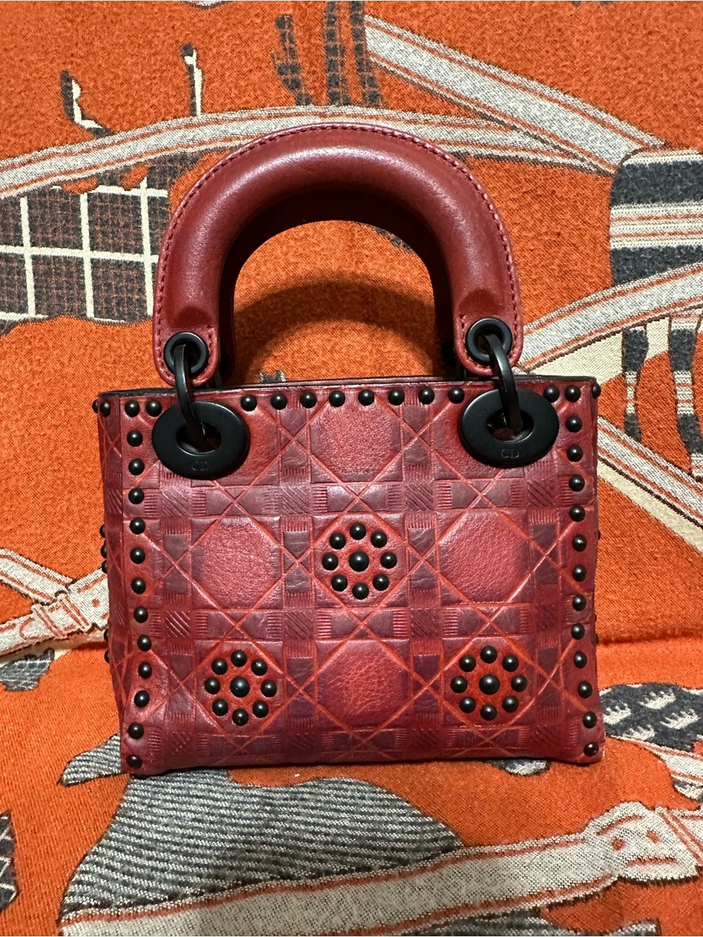 CHRISTIAN DIOR❤️🌟 LIMITED MINI LADY DIOR EMBOSSED LEATHER W/ BLACK HARDWARE⭐️ - Picture 4 of 12